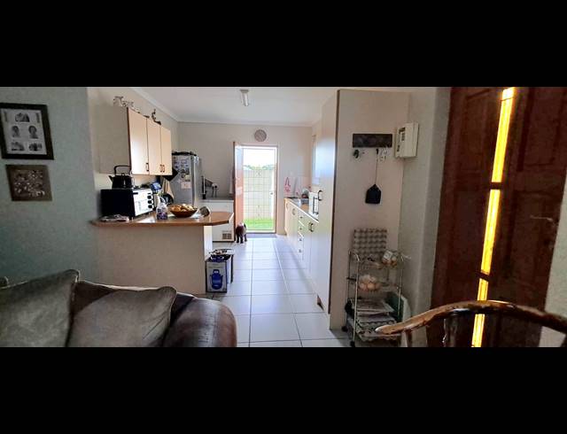 2 BEDROOM SECTIONAL TITLE FOR SALE IN BOTHASRUS
